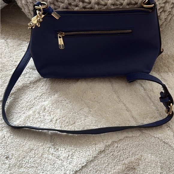 Michael Kors Blue Saffiano Leather Crossbody Gold Chain Strap - Picture 3 of 4